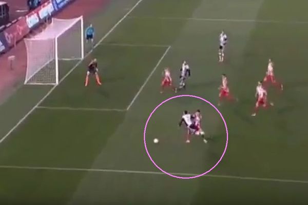 Da li je Partizan oštećen za jedanaesterac? Besni Tomić vikao: Ovoliki je bio penal! (VIDEO)