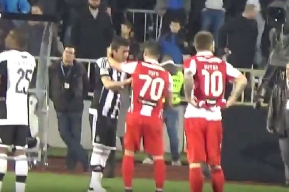 Kako je Saša Ilić smirio poludelog Vijeiru koji se zaleteo na Evertona i Jovanovića! (VIDEO)