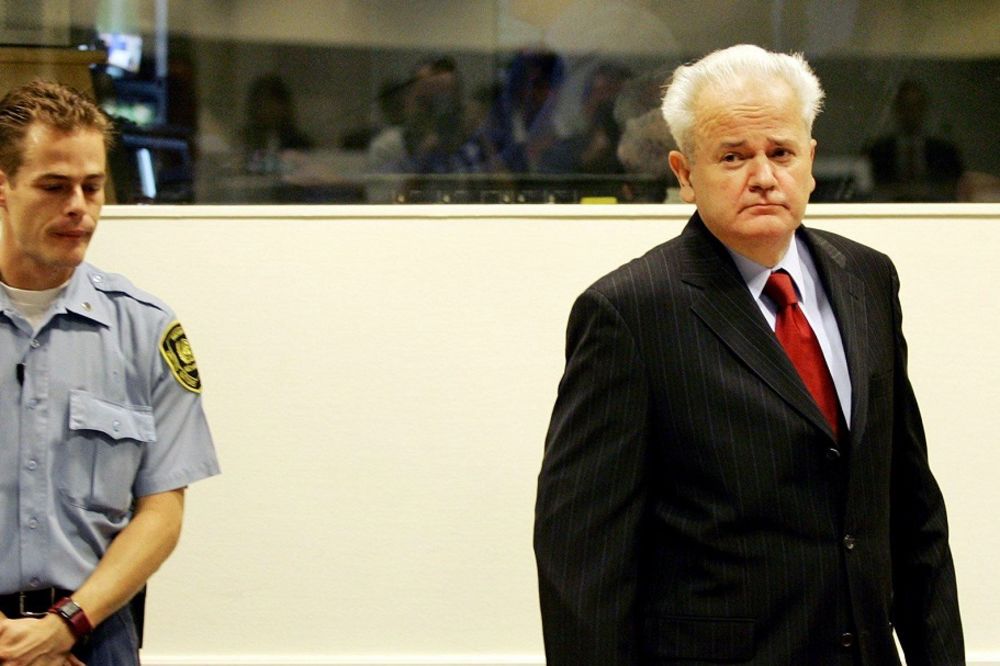Za jedne Sloba Sloboda, za druge krvavi tiranin: Zašto i posle 10 godina od smrti Miloševića jednako vole i mrze (FOTO) (VIDEO)