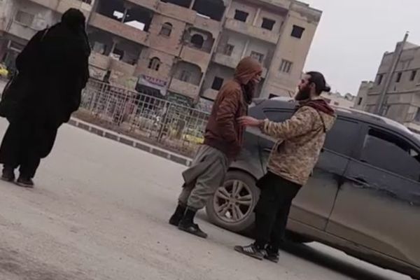 Tajni snimak iz srca Islamske države: Raka, grad neviđenih užasa! (VIDEO)