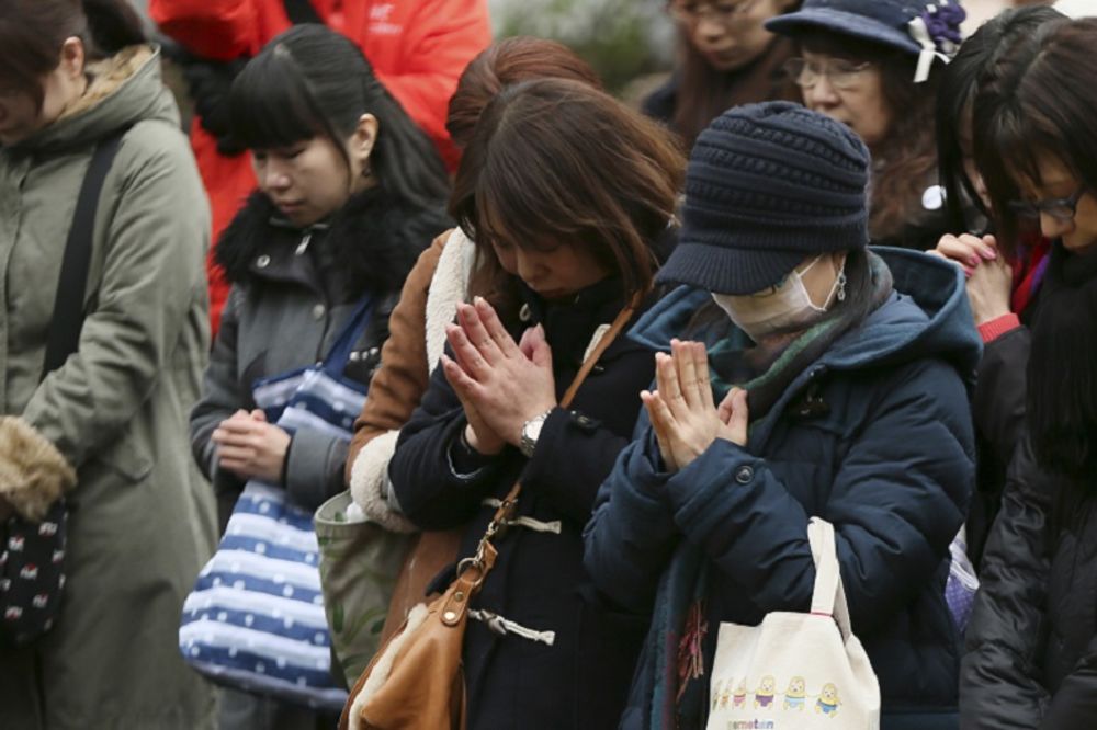 Pokajničke suze japanske: Srbi, molimo vas, dođite! (FOTO)