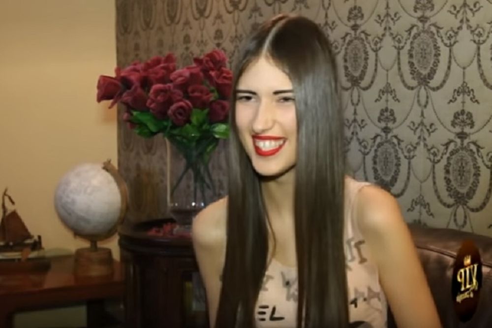 Njoj će i Mimi Oro da se smeje! Ovo je Sandra Meduza - njoj je srpska himna Sveti Sava! (VIDEO)