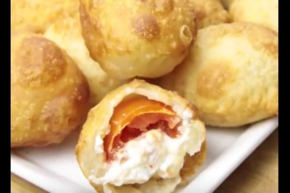 Gotovo za 3 minuta: Najukusniji zalogajčići od paradajza i krem sira (RECEPT) (VIDEO)