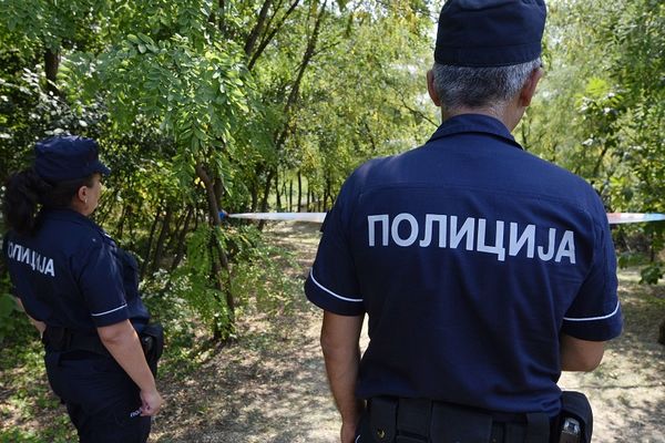Afera u Kruševcu: Policajac pretukao koleginicu - ljubavnicu, a onda i njenog muža!
