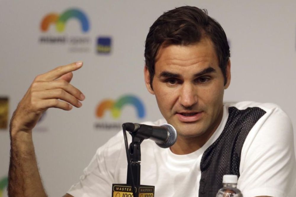 Federer ispričao kako je doživeo prvu težu povredu u karijeri: Kupao sam ćerke i samo je kvrcnulo!