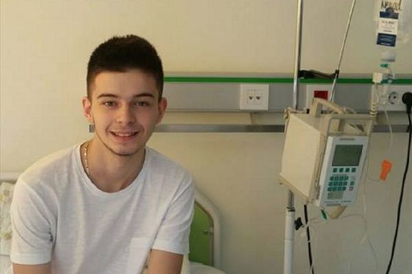Ponovo živ! Dečak koji je podigao celu Srbiju na noge dobio prvu terapiju! (FOTO)