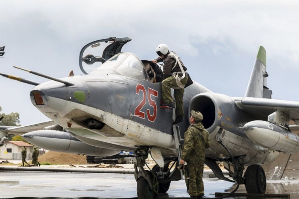 Srušio se ruski borbeni avion SU-25 (VIDEO)