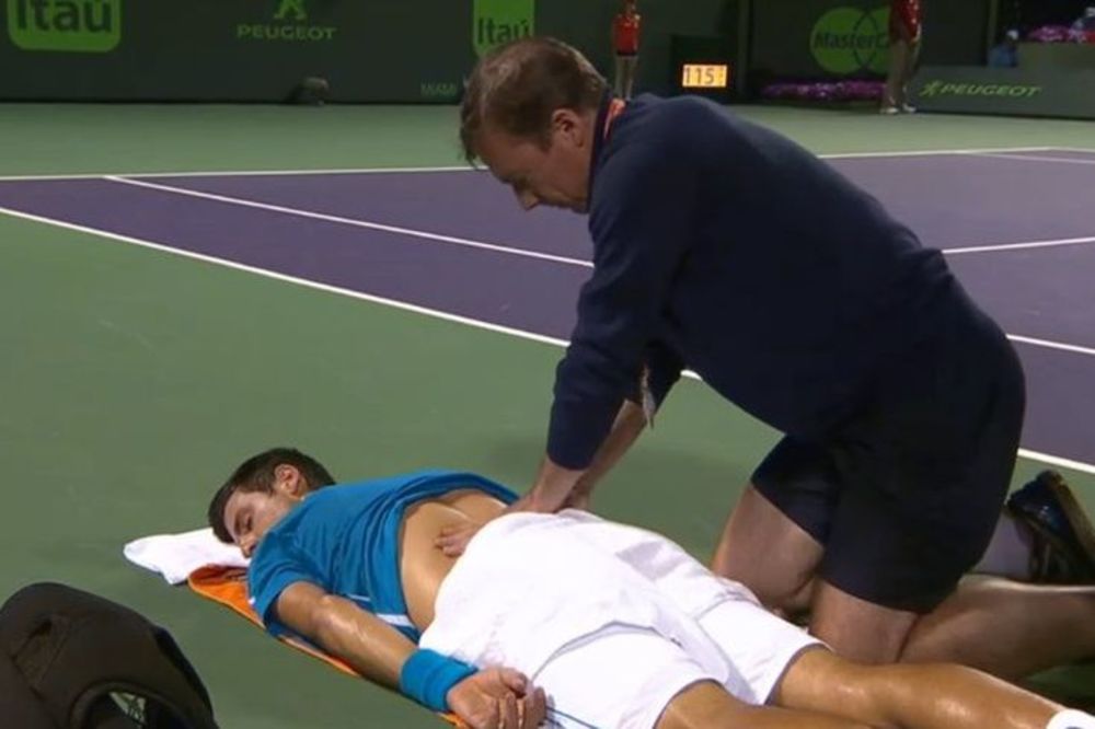 Vetar je razlog Novakovog bola u leđima protiv Berdiha! (FOTO)