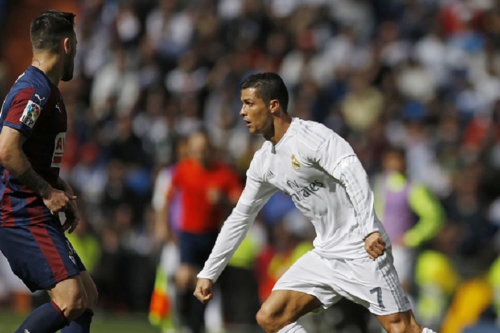 Šampionska trka još nije gotova: Tinejdžer srušio Barsu, rekorder Ronaldo pokazao da nije sebičan! (VIDEO)