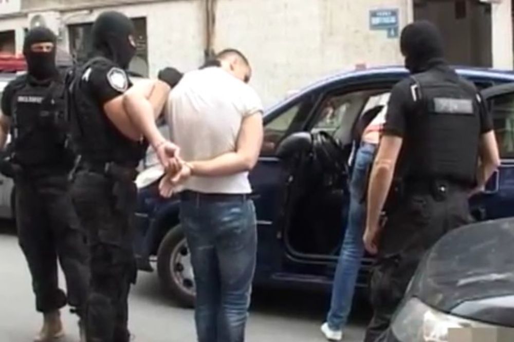 Pogledajte kako je uhapšen osumnjičeni glavoseča za novo kriminalno delo! (FOTO) (VIDEO)