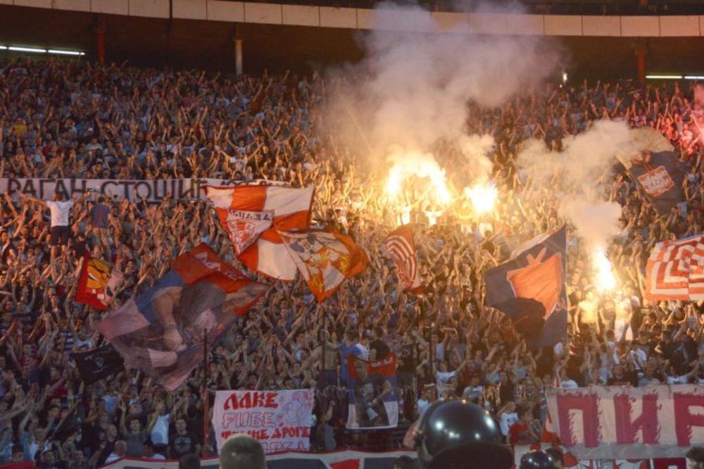 Od svih zastava na Severu, čitav stadion je gledao samo u jednu! (FOTO)