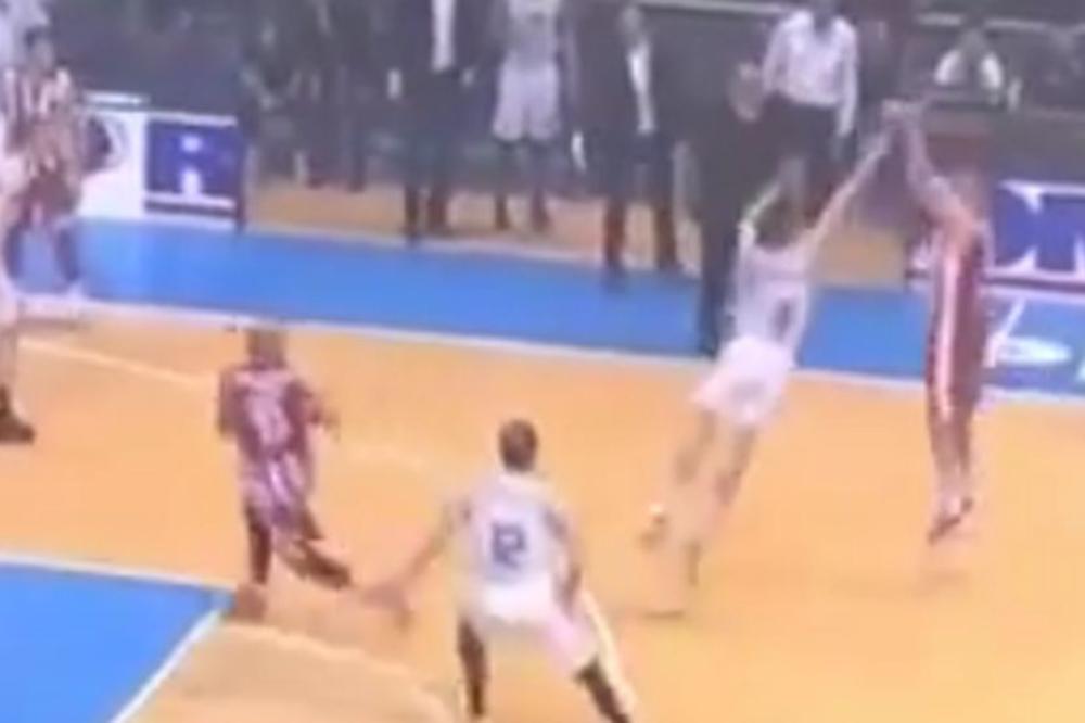 Sve je bilo gotovo, a onda je Gudurić pogodio trojku o tablu s 9 metara u poslednjim trenucima! (VIDEO)
