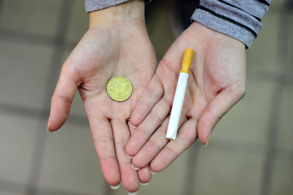 RAZOČARENJE ZA PUŠAČE: Poskupele cigarete, a evo i koliko! (FOTO)