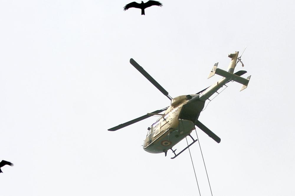Srušio se vojni helikopter u Podgorici, pilot kritično!