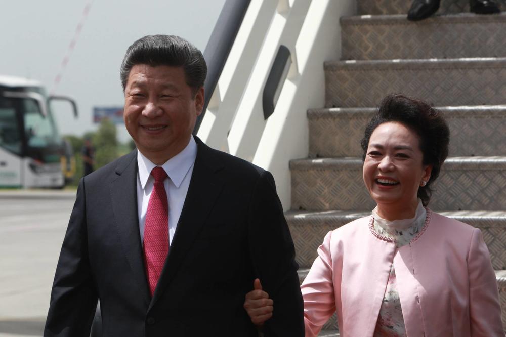 Škakljivi detalji o životu predsednika Kine: Živeo u pećini, a žena mu zabavljala vojnike! (FOTO)