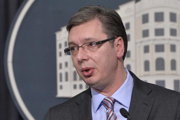 Hvatajte red pred Vladom: Vučić pravi spisak ranoranilaca koje prima u cik zore