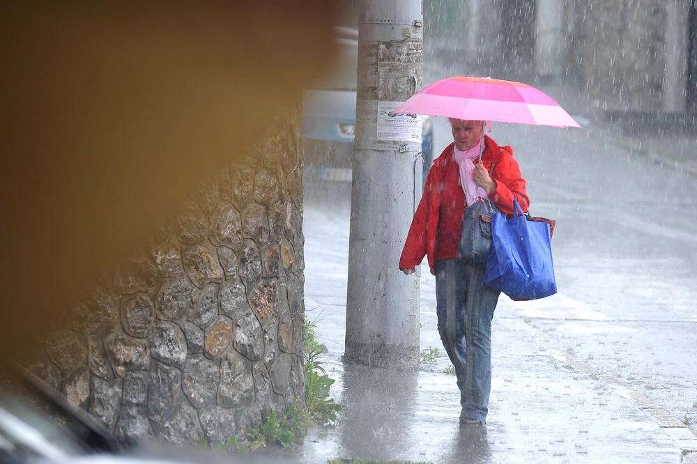 Upozorenje: Srbijo, spremi se - stiže nova tura oluje, grada i pljuskova! I to pre nego što mislite!