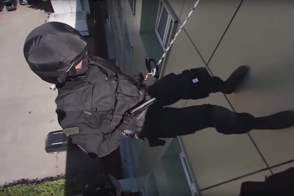 Counter Strike u Moskvi: Pogledajte kako ruski specijalci oslobađaju taoce! (360 VIDEO)