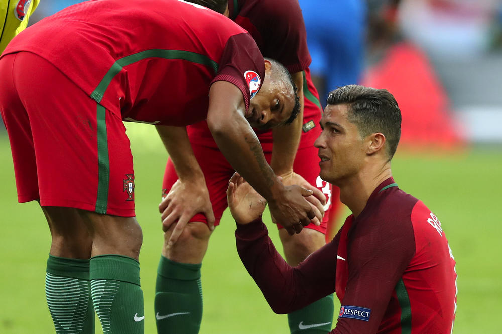 Povređeni su mu ligamenti: Zna se koliko će Ronaldo biti van terena!