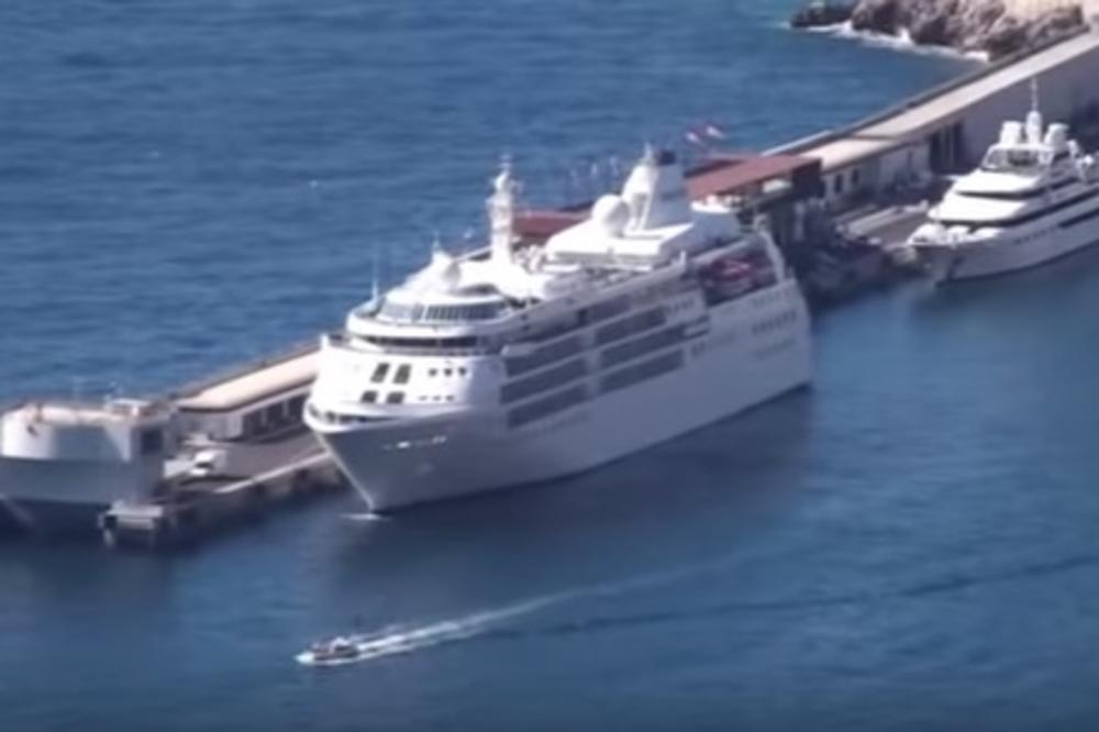 Nadrealno: Što bi boravili u Olimpijskom selu kada mogu da plove luksuznim brodom? (VIDEO)