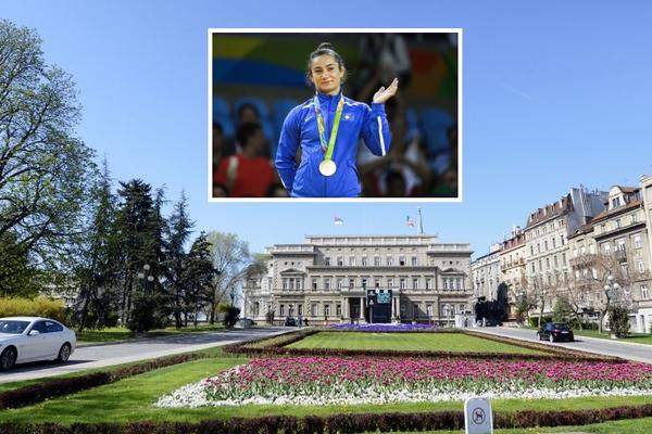 Srbi spremaju doček džudistkinji s Kosova: Svi joj čestitaju na prvoj zlatnoj medalji za Srbiju! (FOTO)