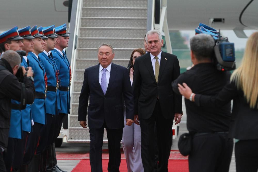 Predsednik Kazahstana stigao u trodnevnu posetu Srbiji (FOTO)