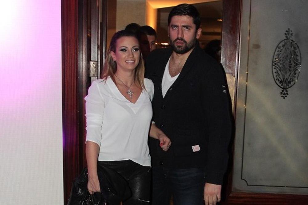 Razvode se Nikola Rađen i Ana Kokić: Prešla je i preko kokain afere i priča da ju je varao, ali sada je pevačica pukla...  (FOTO)