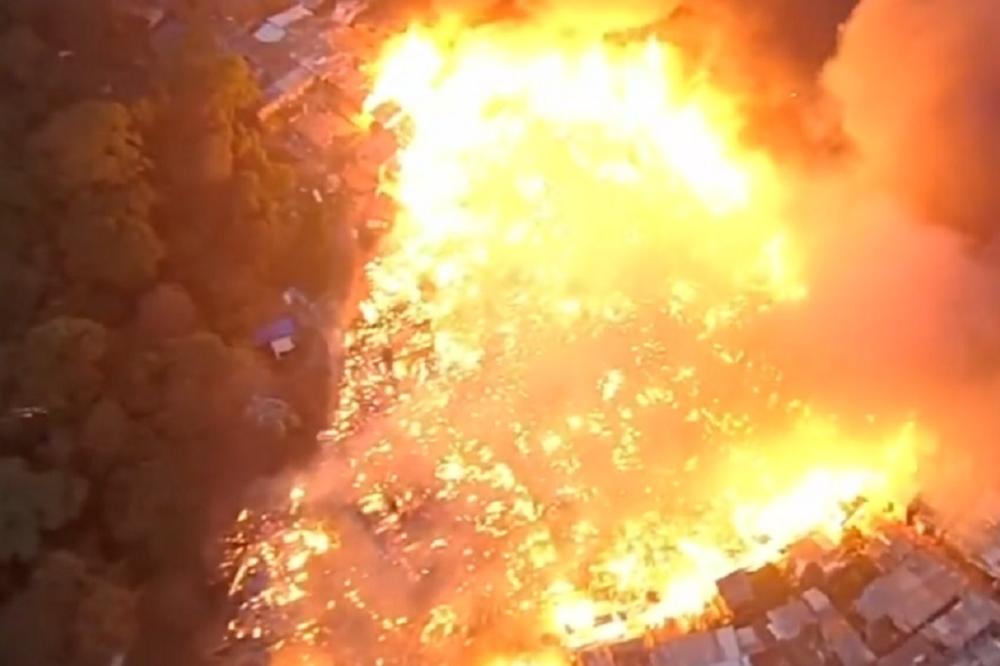 Stravičan požar u Sao Paulu! Vatra progutala čitavu favelu!(VIDEO)