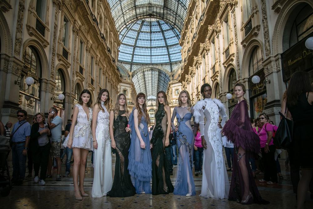 Visoka moda - visoki aplauz! Marija Šabić dočekana kao prava zvezda u Milanu! (FOTO)