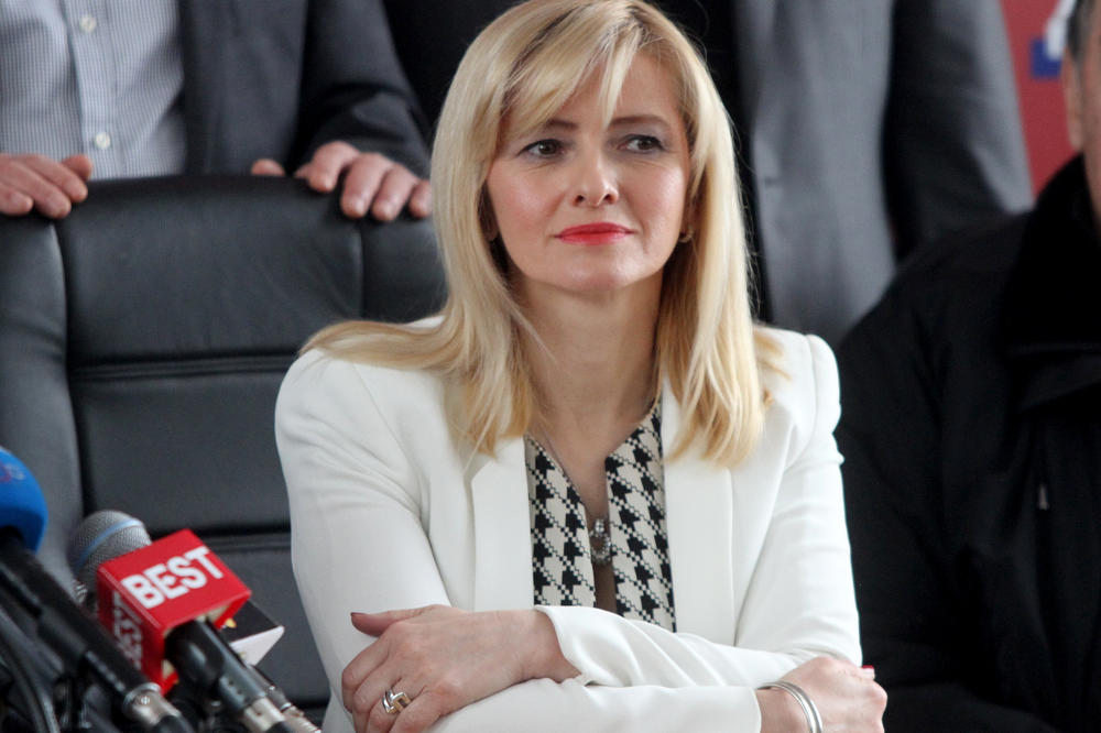 DIJANA VUKOMANOVIĆ: Zaštitimo žene Srbije od funkcionera-napasnika