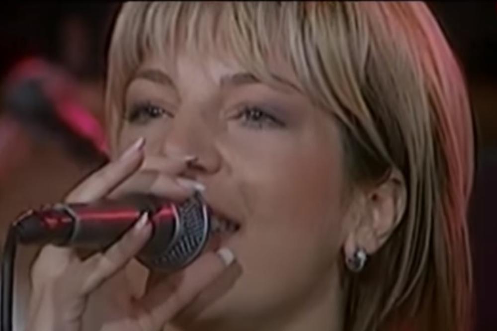 Bila ultra-popularna i jedna od srpskih najseksi pevačica: Onda se udala, rodila 2 dece i nestala u Turskoj! (FOTO)