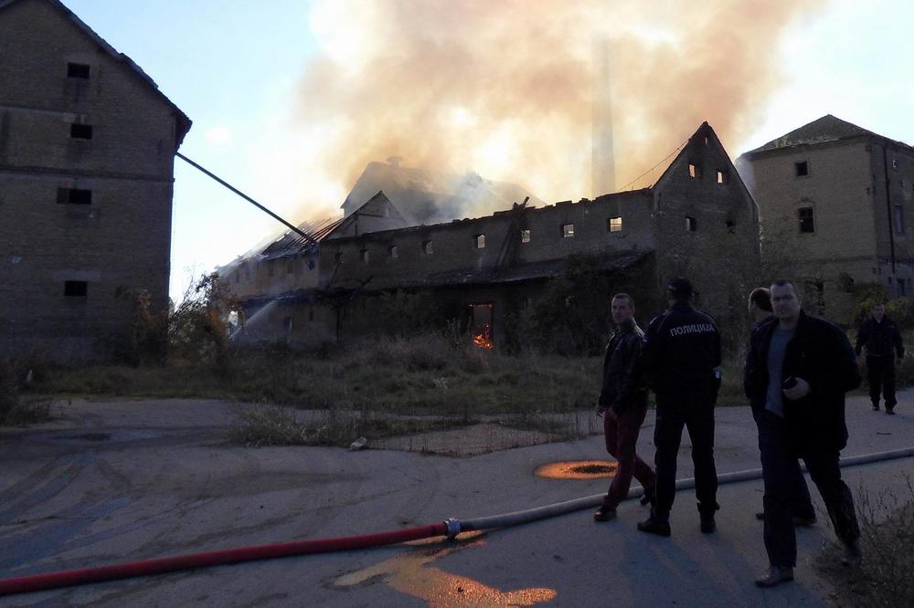 STRAŠNA NESREĆA: U plamenu drvni kombinat Bora Marković u Zabrežju! (FOTO) (VIDEO)