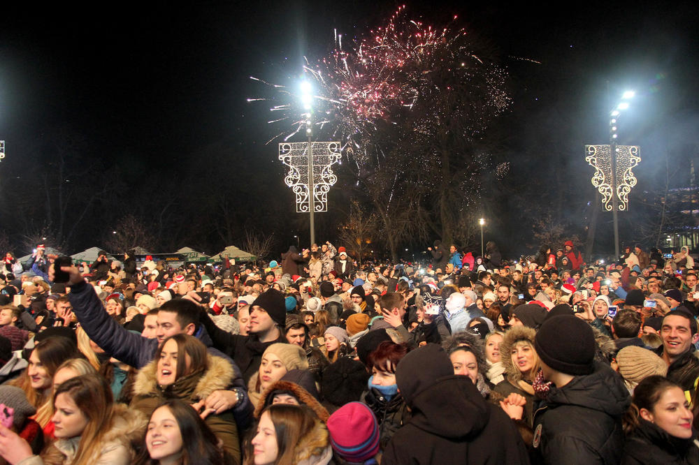 U AUSTRIJI OPŠTI HAOS: Građani po svaku cenu hoće da slave Novu godinu, ništa ih ne zanima!