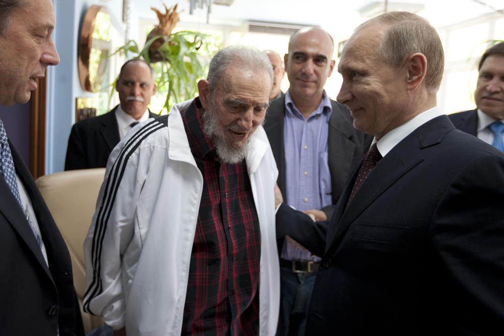 Previše obaveza: Putin ne ide na sahranu Fidela Kastra!