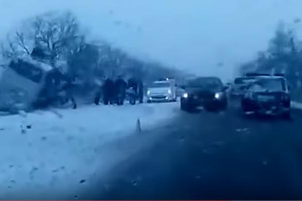 Stravična nesreća u Rusiji odnela je živote 9 dece! (VIDEO)