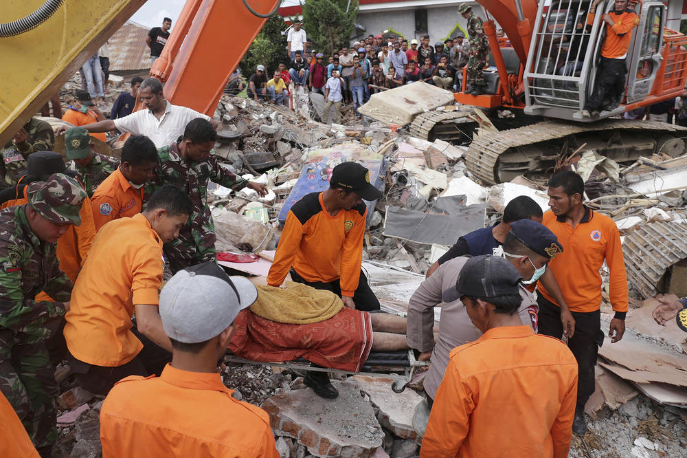 Haos u Indoneziji: Zemljotres od 5.3 stepeni trese obalu! (FOTO) (VIDEO)