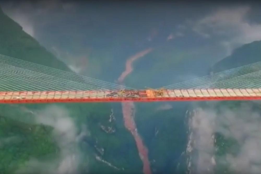 Za njega je Most na Adi kao čačkalica: Kinezi otvorili NAJVIŠI MOST NA SVETU! (VIDEO)