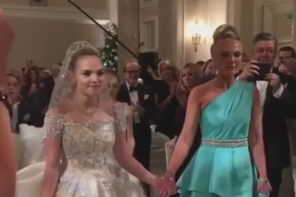O ovoj svadbi DANAS priča ceo svet: Unuka ruskog milijardera iz Bele kuće, u Londonu se udala! Bile i holivudske zvezde! (FOTO)