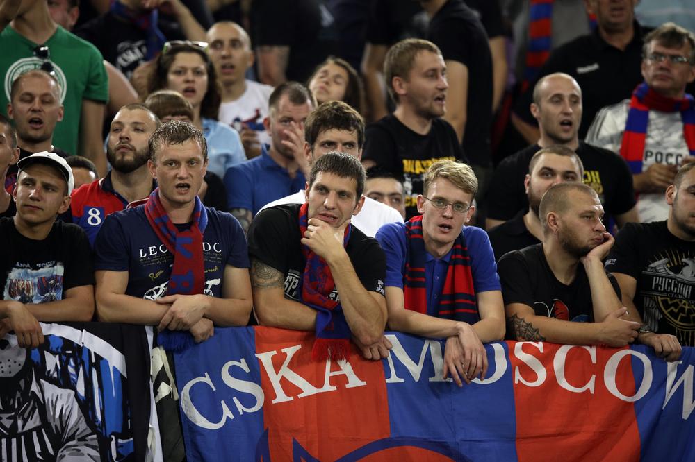 DELIJE ĆE BITI BESNE KAO NIKADA: Navijači CSKA sa Grobarima sahranili Zvezdu! (FOTO)