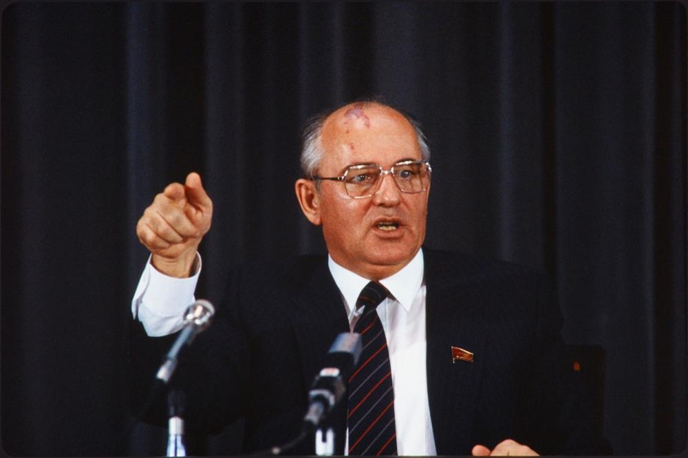 DANAS JE GLAVNO SPREČITI NUKLEARNI RAT: Gorbačov se nada da će se poboljšati odnosi između Rusije i EU!