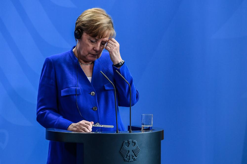 ULTRADESNICA JAČA NEGO IKADA U NEMAČKOJ: Novi šamar Angeli Merkel, koallicioni partner pao u Bavarskoj!