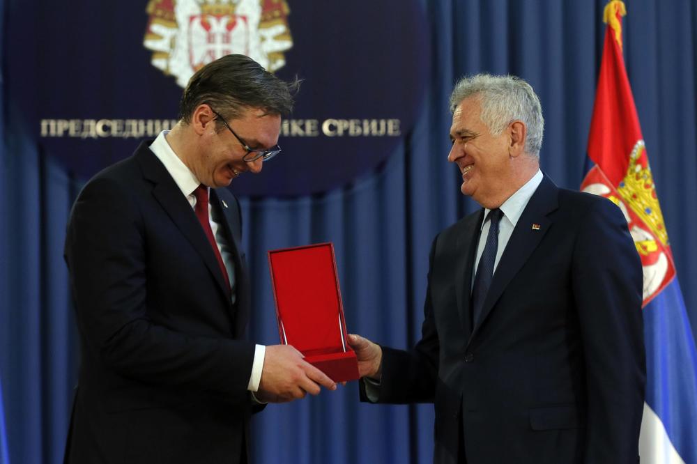 VUČIĆ: Biću predsednik Iliću, Jankoviću, Tadiću, svima - JEDAN I OMILJENI  (FOTO)