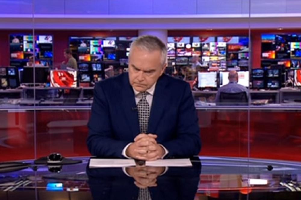 KAKAV CAR: Voditelj BBC četiri minuta u programu nije uradio ništa, ali je osvojio milione ljudi! (VIDEO)