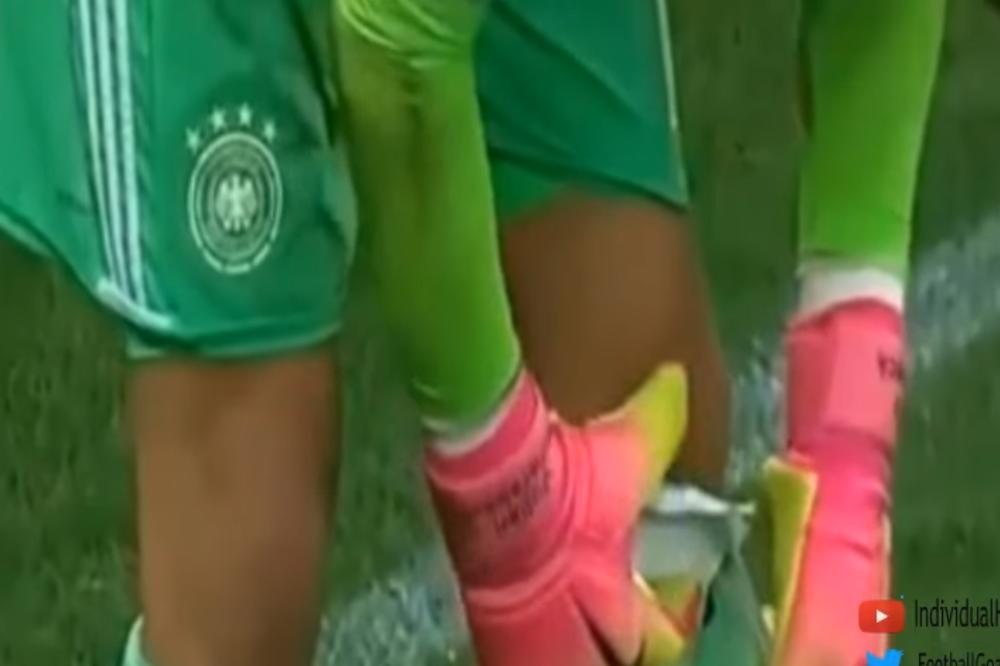 NIŠTA BEZ PUŠKICA! Golman mlade reprezentacije Nemačke u fudbalu na interesantan način odbranio dva jedanesterca! (VIDEO)