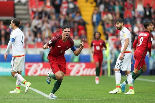 Dva penala, tri gola, video tehnologija, tri crvena kartona... Spektakl u kom se bolje snašao Portugal! (FOTO) (VIDEO)