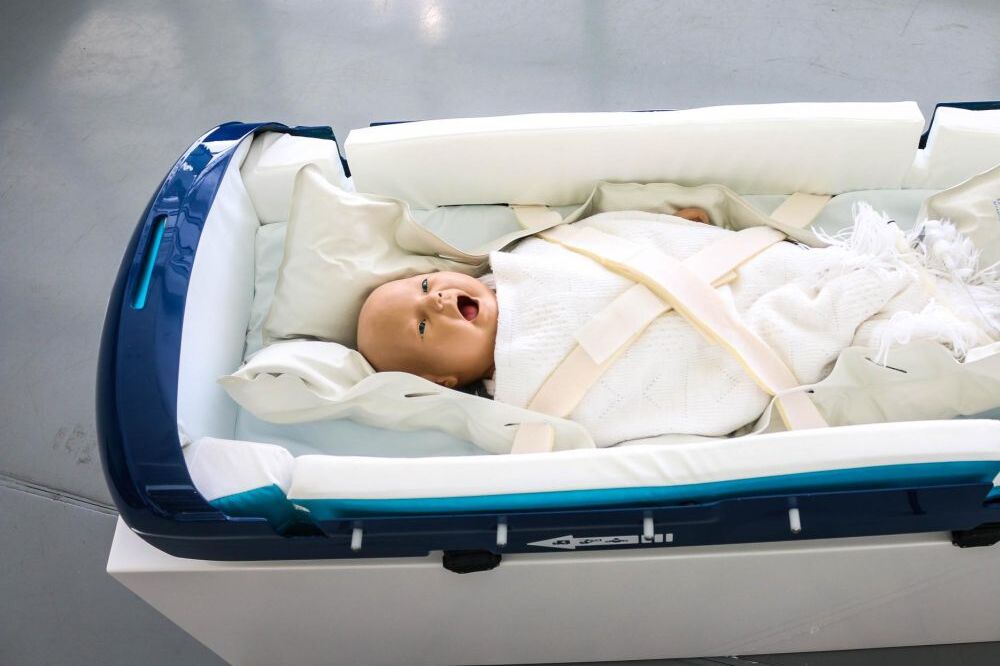 REVOLUCIJA TRANSPORTA: Inženjeri Formule 1 napravili nosiljku za bebu! (FOTO)