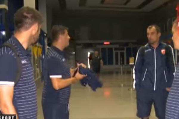 Zvezda stigla u 2 ujutru u Kazahstan: Milojević je imao zanimljivo upozorenje za Milijaša da prenese igračima! (VIDEO)