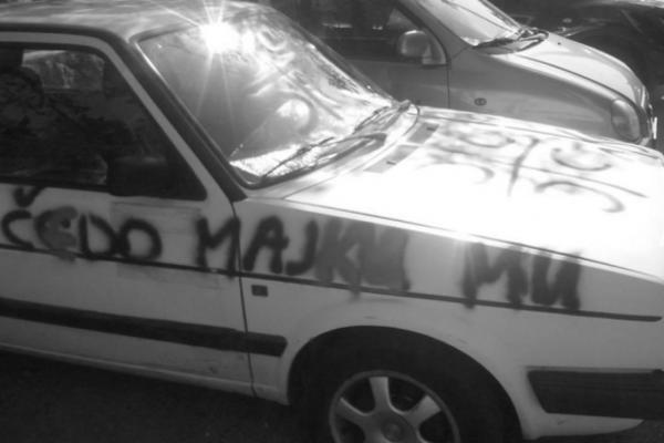 ČEDO, MAJKU TI! Srbinu u Rijeci UPROPASTILI automobil! (FOTO)