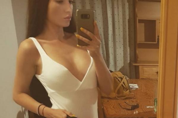 OVO JE PREVIŠE! Anastasija pokazala gole GRUDI na Instagramu, fanovi ŠOKIRANI! (FOTO)
