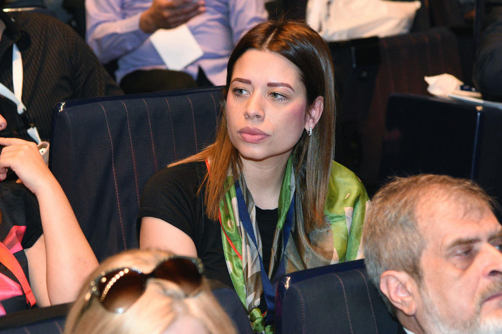 NAJLEPŠA ŽENA SRPSKE POLITIKE: Da li će Irena Vujović biti novi gradonačelnik BEOGRADA? (FOTO)